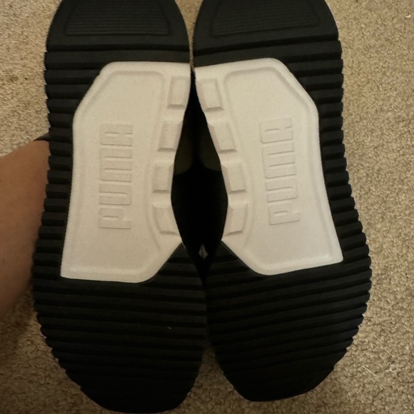 PUMA white black and orange sneakers size 5 - Picture 8 of 12